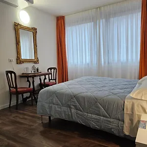 Victoria Royal Garden Aparthotel Como